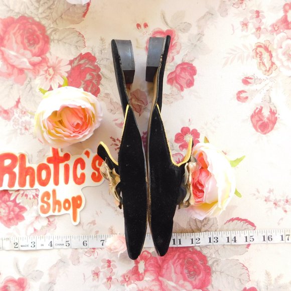 Vintage Black Velvet Mules With a Gold Flower - Picture 2 of 7